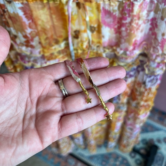 Stunning Floral Gown! - Picture 5 of 7